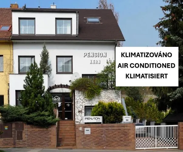 הקונטקטים של Pension Kern