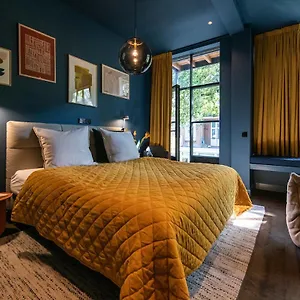 https://luxurious-residence-in-vondelpark-museum-district.amsterdamhotelsnl.com