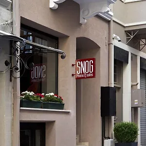 Отель Snog &